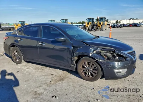 2015 Nissan Altima 2.5 from USA, damaged, VIN 1N4AL3AP6FC467395